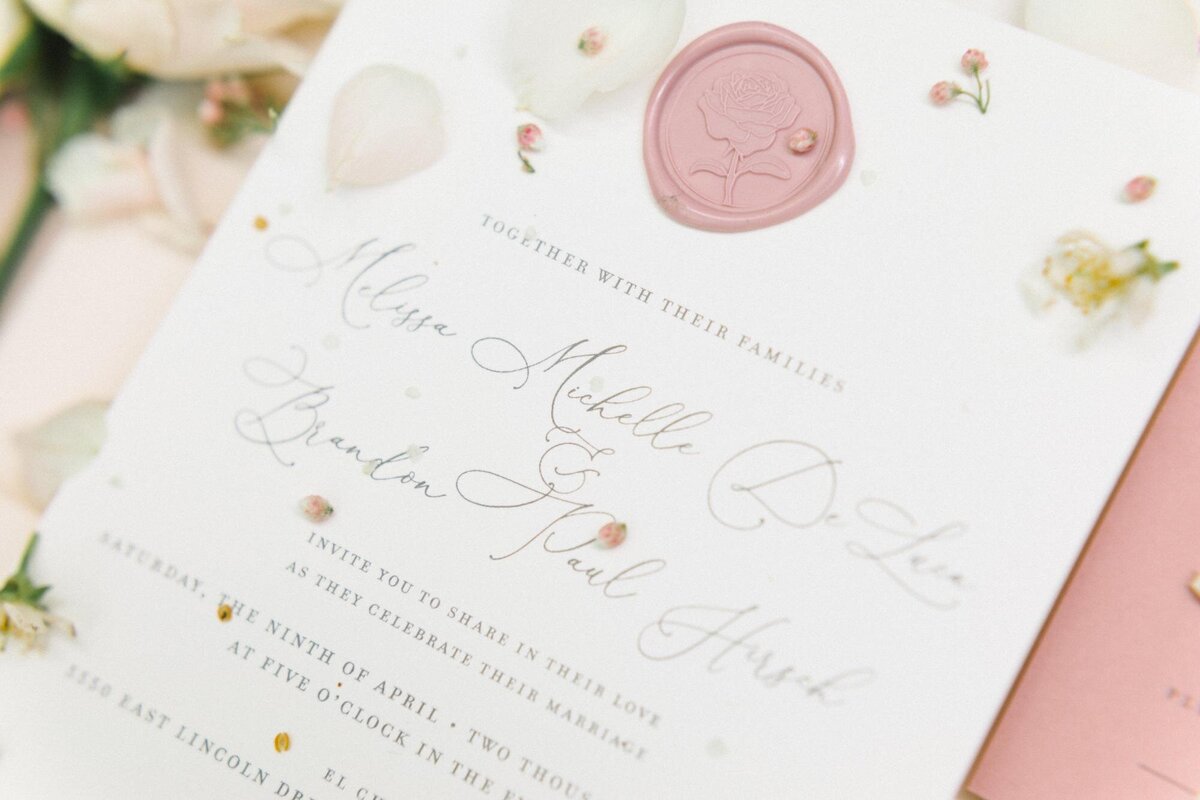 elchorro-romantic-blush-wedding-invitation