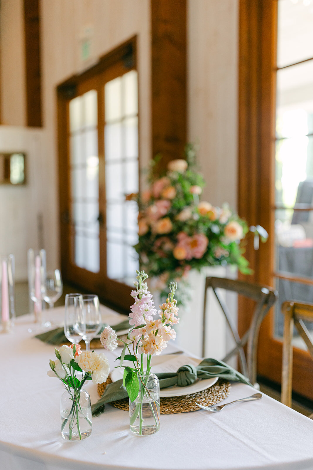 bud vases flowers decor