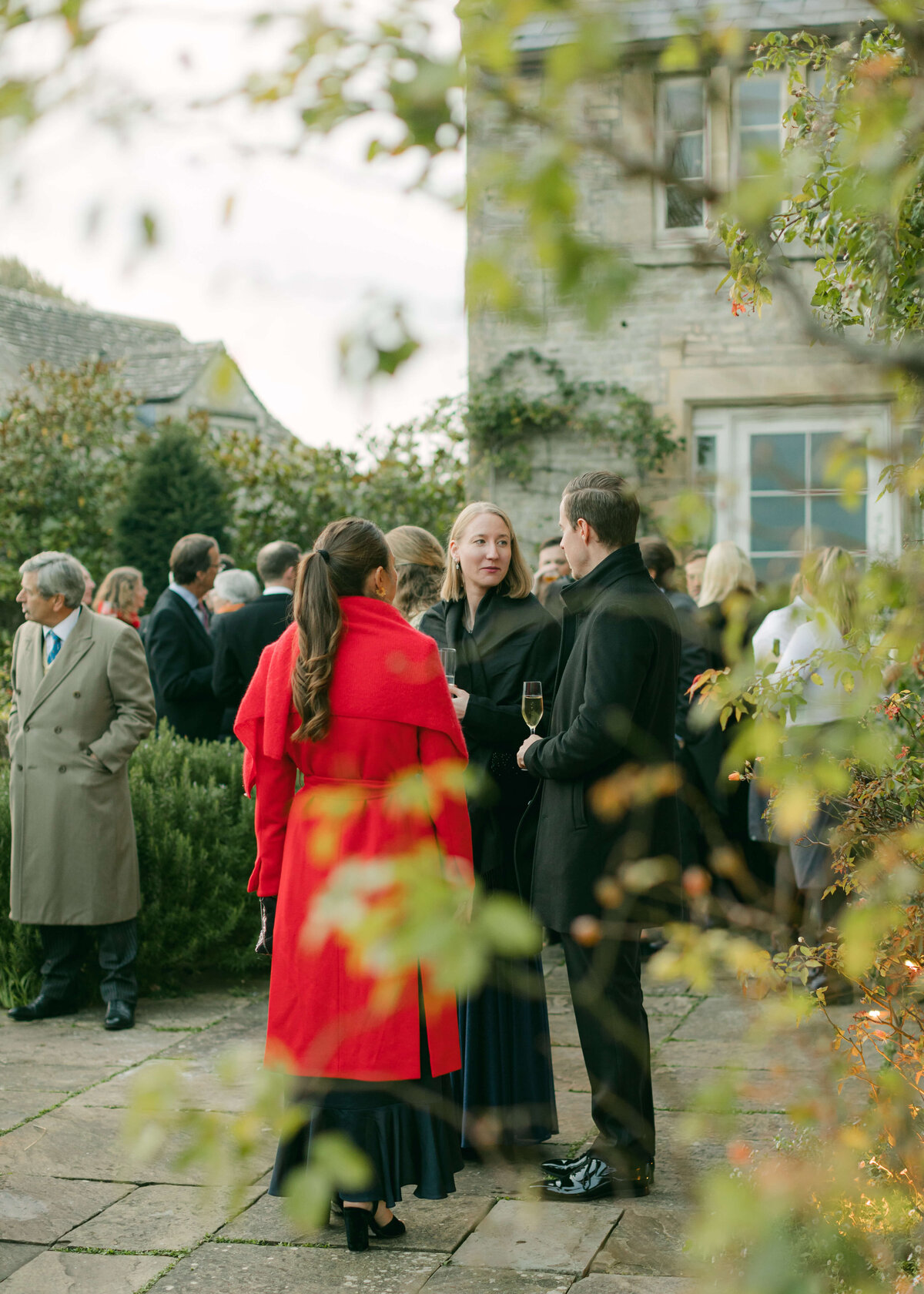 chloe-lowe-wedding-euridge-manor-cotswolds-reception-terrace