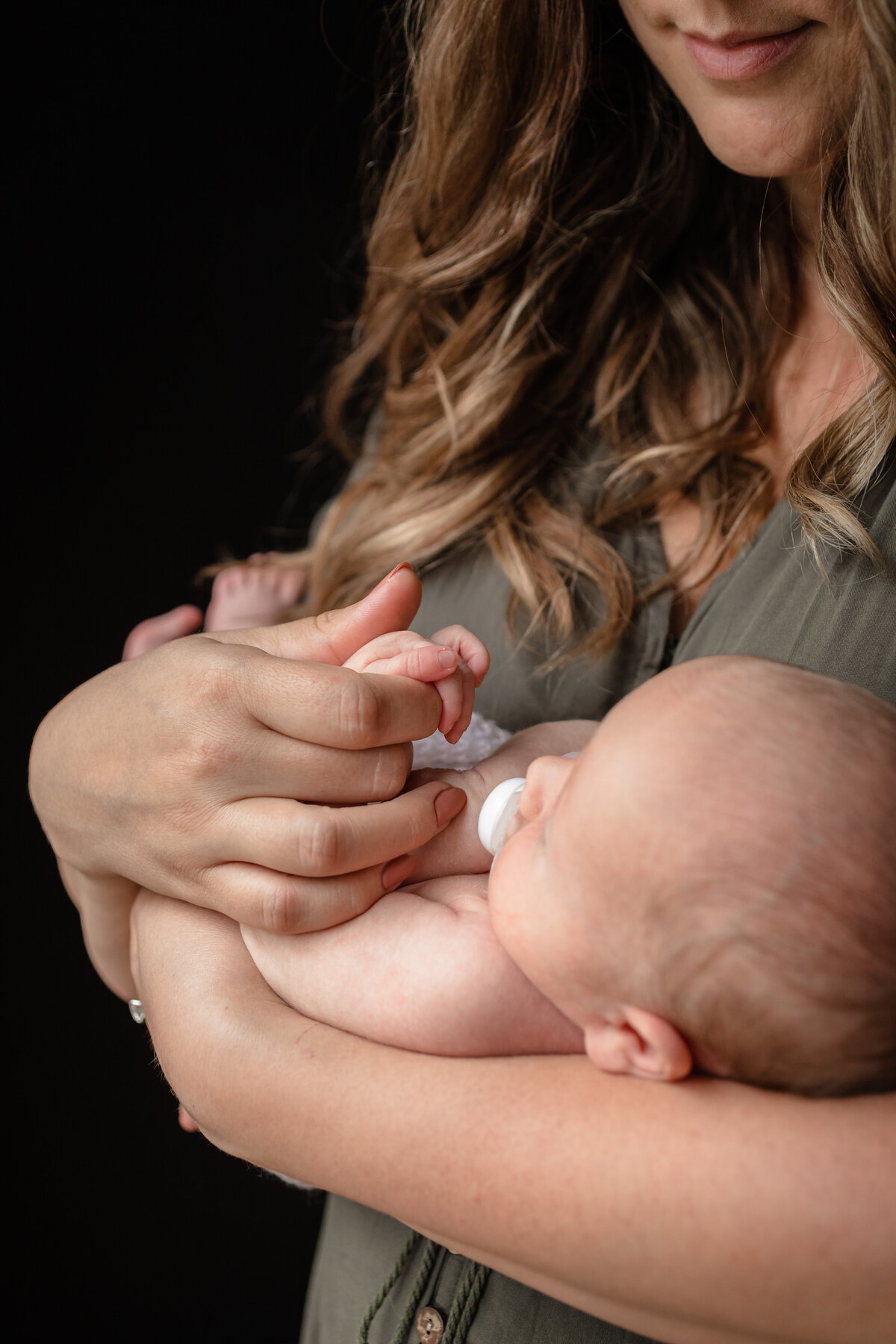 Amandai - Newborn session 4.10.21 alt Photography-71