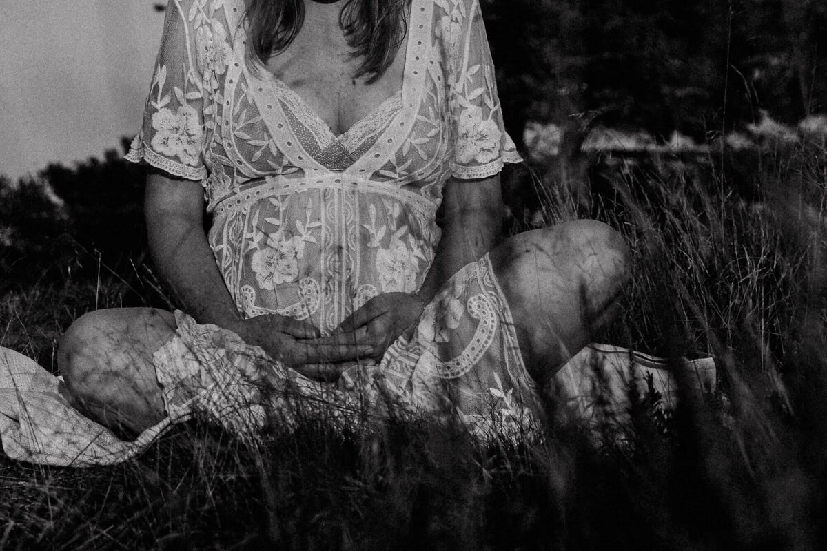 Outdoor zwangerschap fotoshoot Mascha Elzinga Fotografie