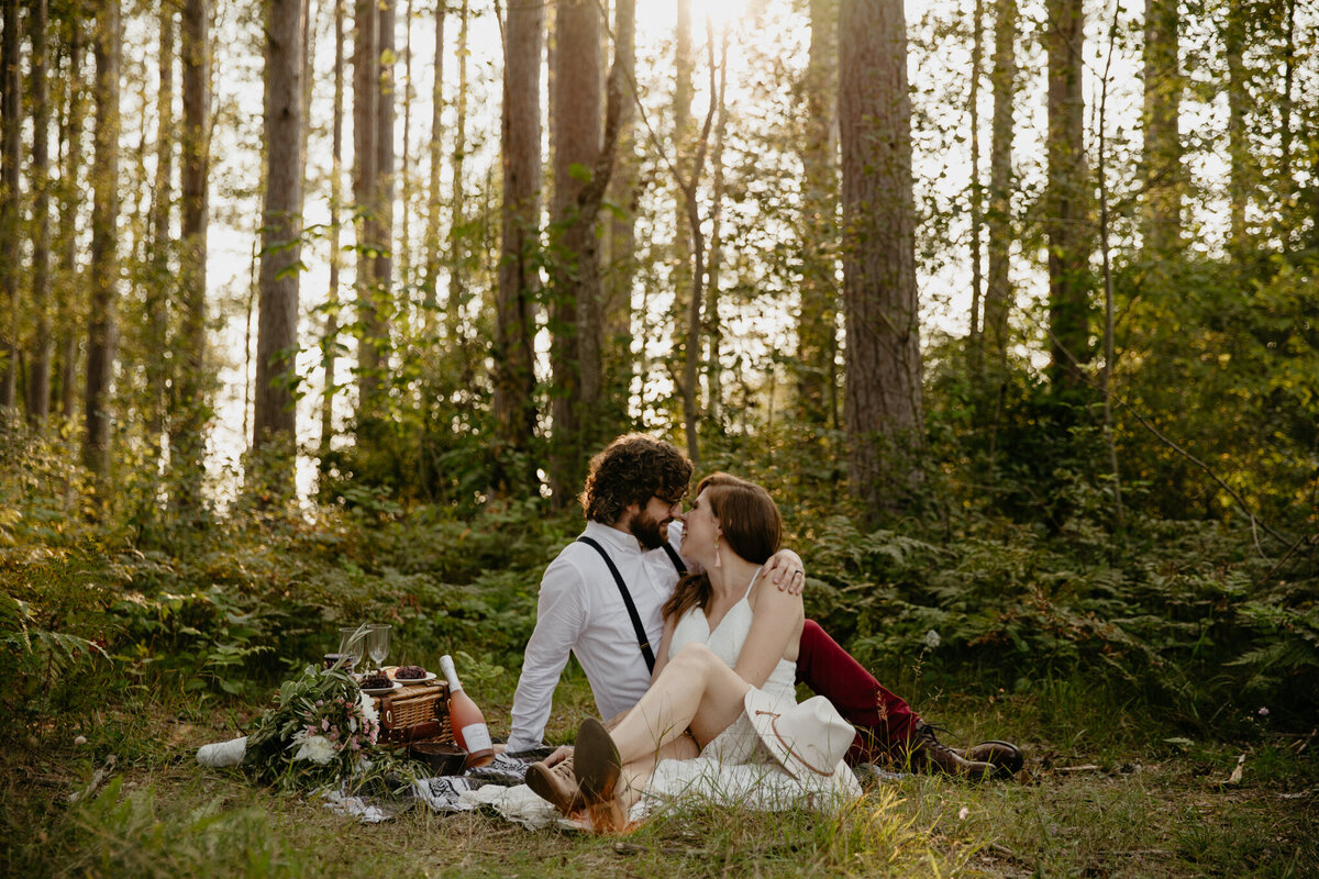 Manistee-Forest-Michigan-Elopement-082021-SparrowSongCollective-Blog-158
