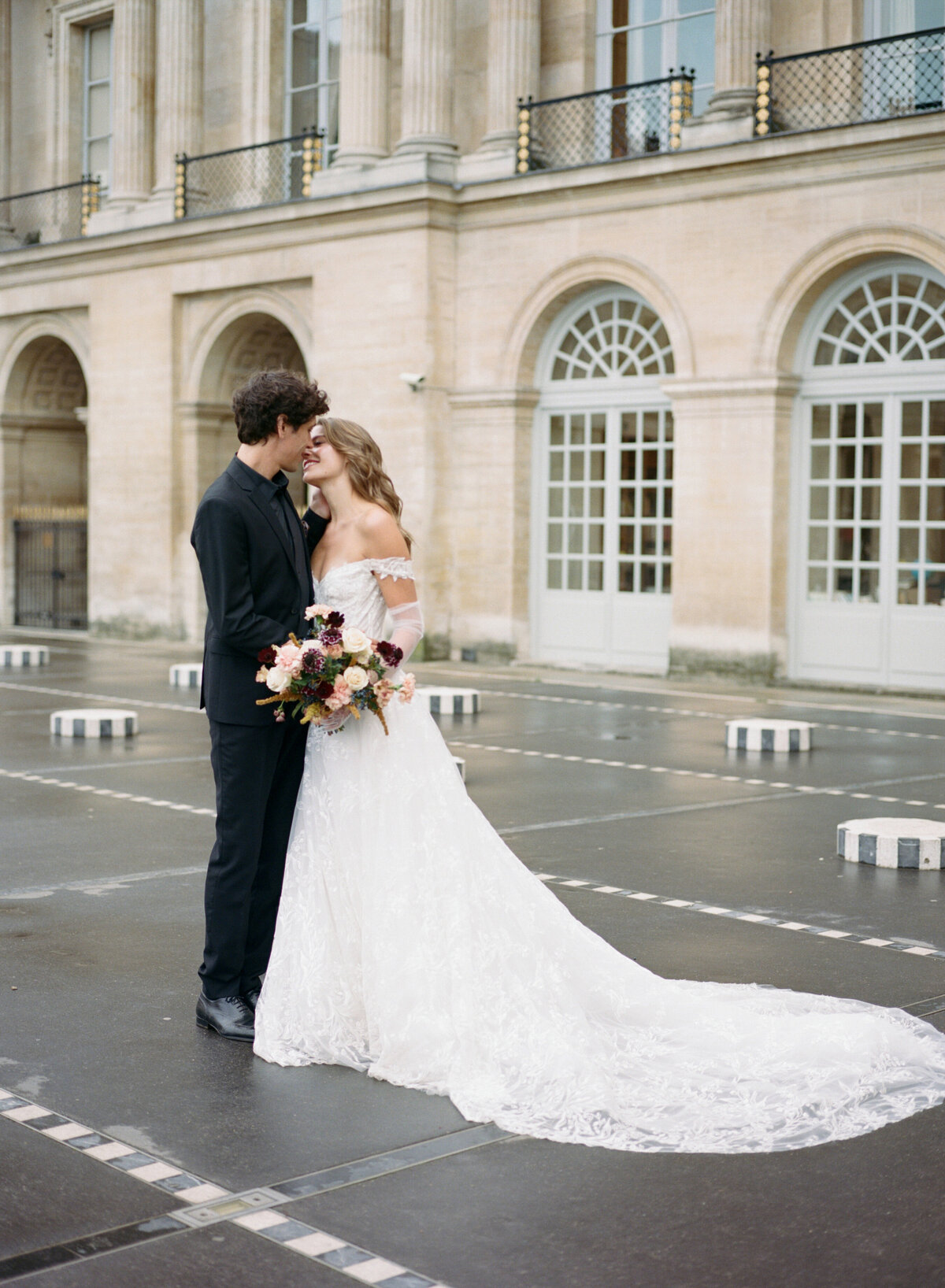 paris-wedding-photos-palais-royal-48