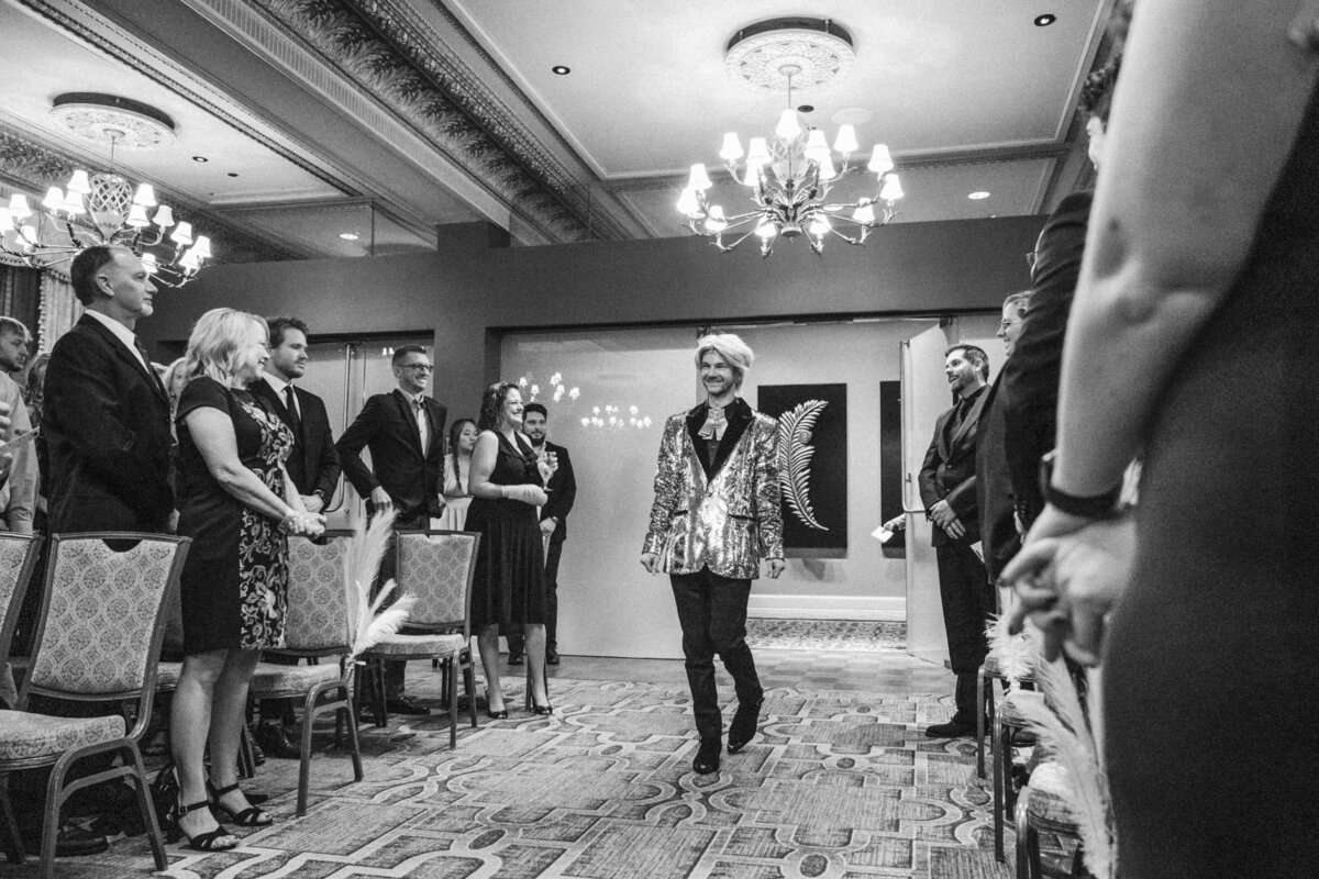 groom-entrance-to-ceremony