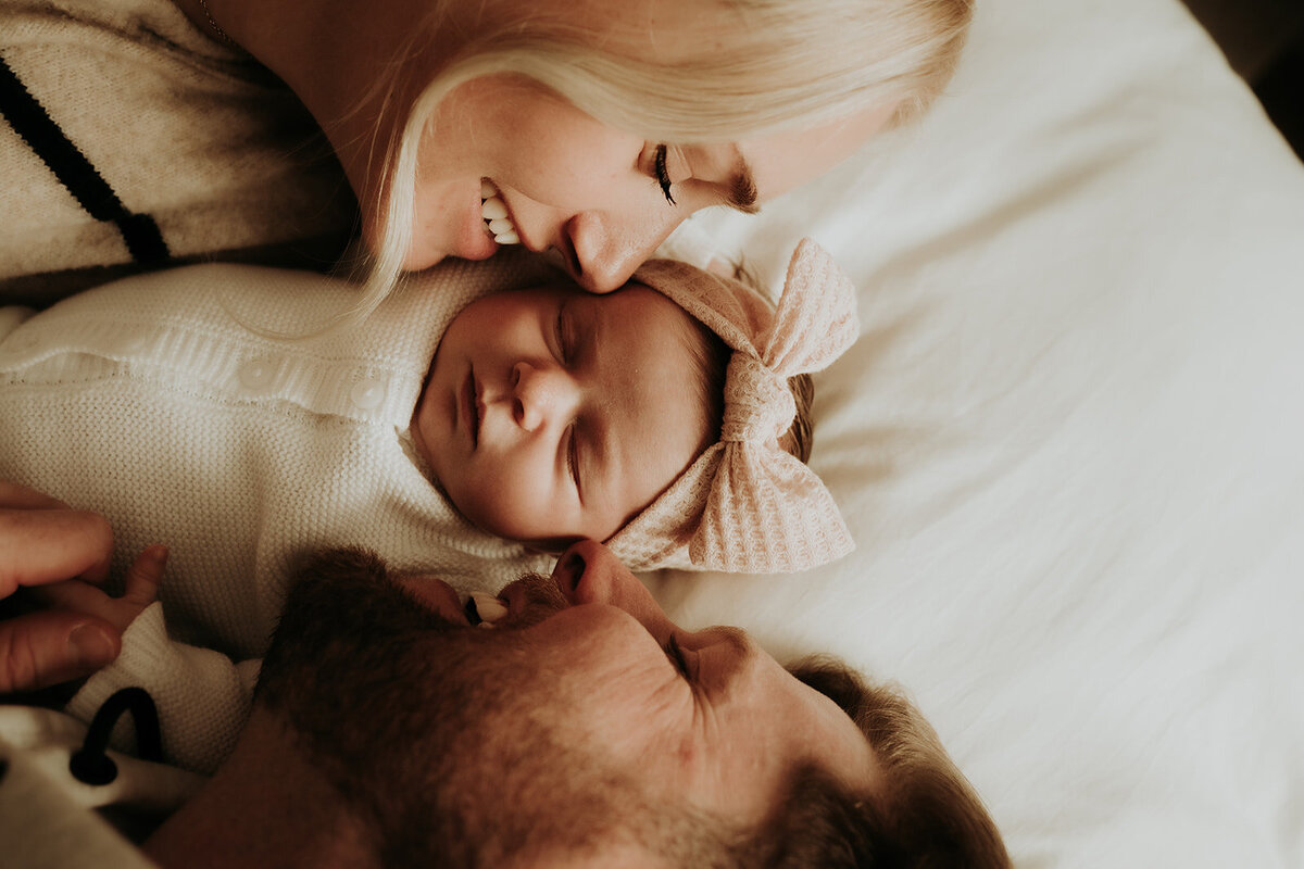 ZettelPhotography.DSC_6990-3_Cassidy+Trevor+Lilah_Newborn_0165