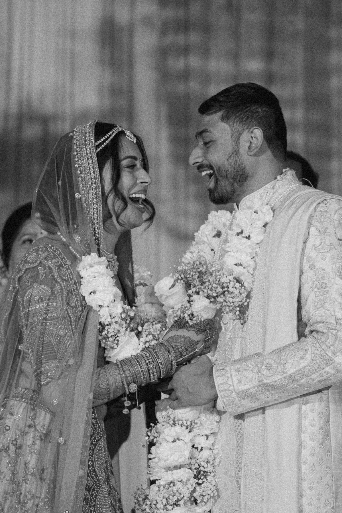 Nichole-Babiez-Photography-wedding-photographer-indian-wedding-photographer-mendhi-sangeet-baraat-luxury-chicago-illinois-marriott-schaumburg-82
