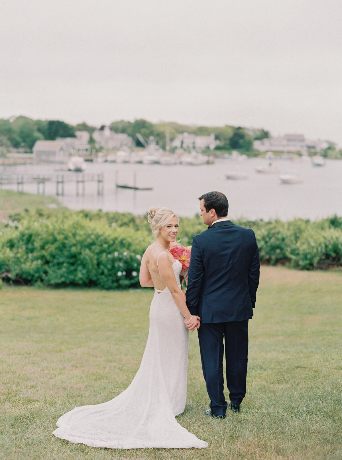 Courtney Linden Dueppengiesser Photography Fine Art Wedding and Portrait Photographer East Coast Worldwide Luxury Light Airy CourtneyDueppengiesser_CapeCodWedding_31