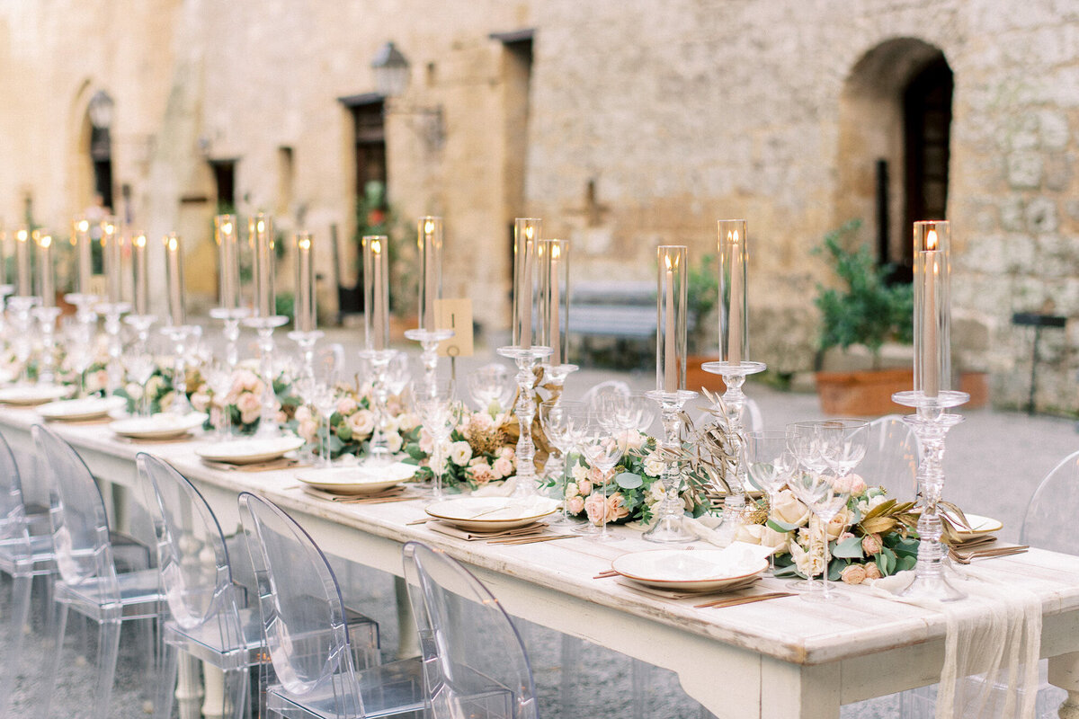 Maïlys Fortune Photography Husband Wife Wedding Weddings Photography France Switzerland Italy Timeless Dreamy Imagery Bilingual French English Destination Weddings Destination Wedding Provence French Riviera Paris Lake Como Tuscany132