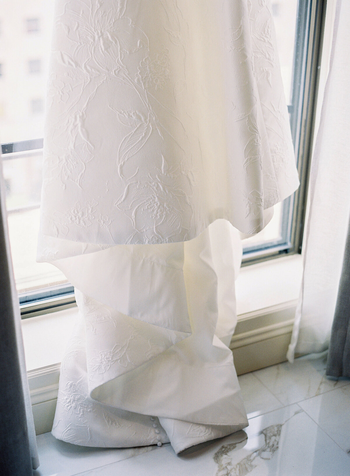 Vicki Grafton Elevated DC Wedding Photographer Meridian House 032