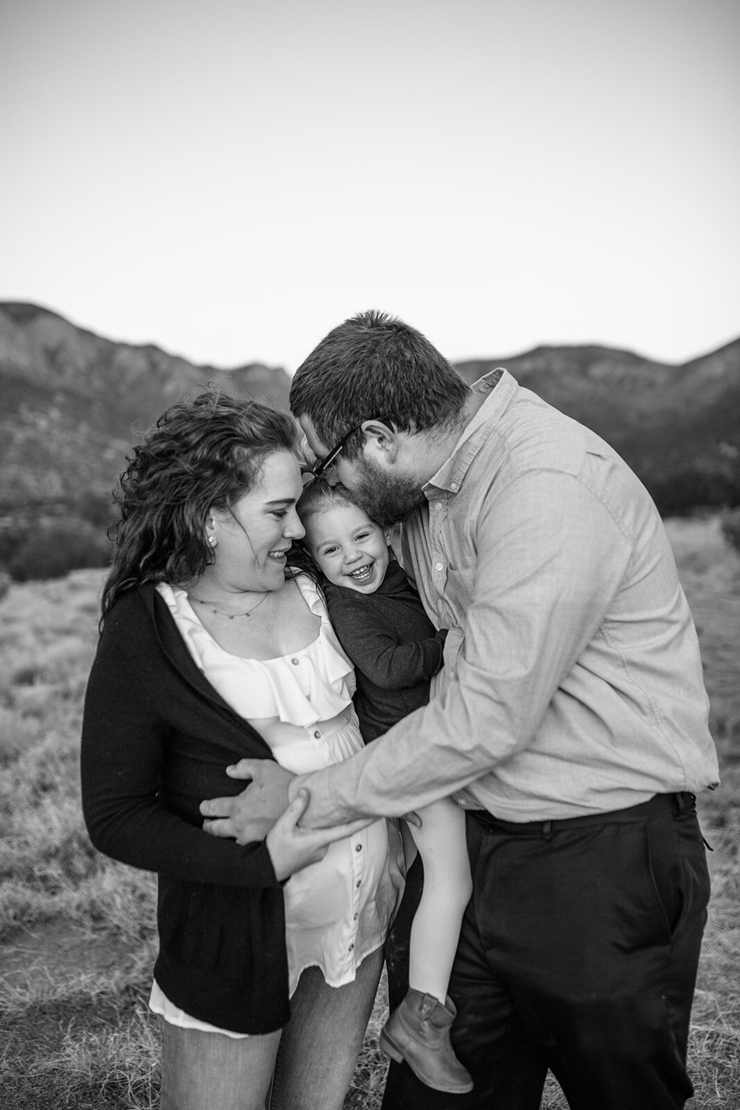 Albuquerque-family-portraits-NE-foothills (3)