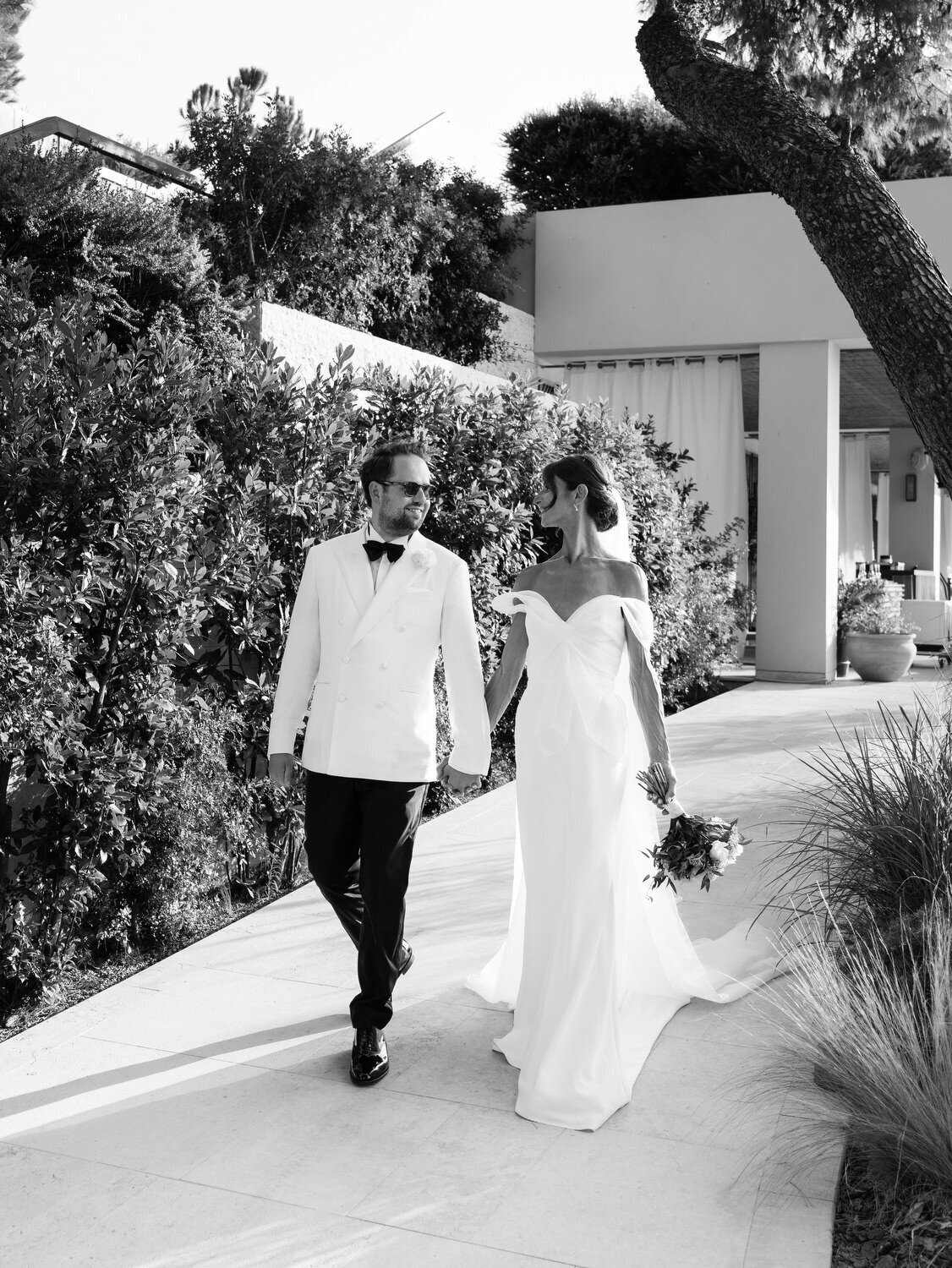 Black-Tie-Wedding-at-Four-Seasons-and-Vouliagmeni-Lake-063