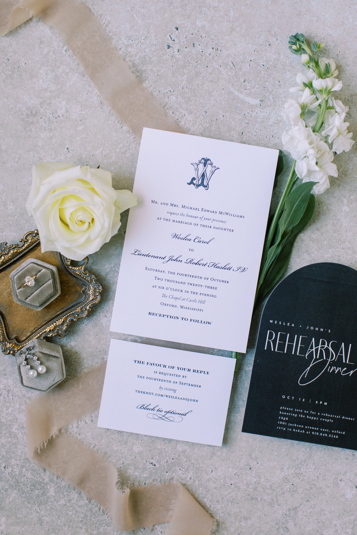 Invitation suite with roses and ribbon