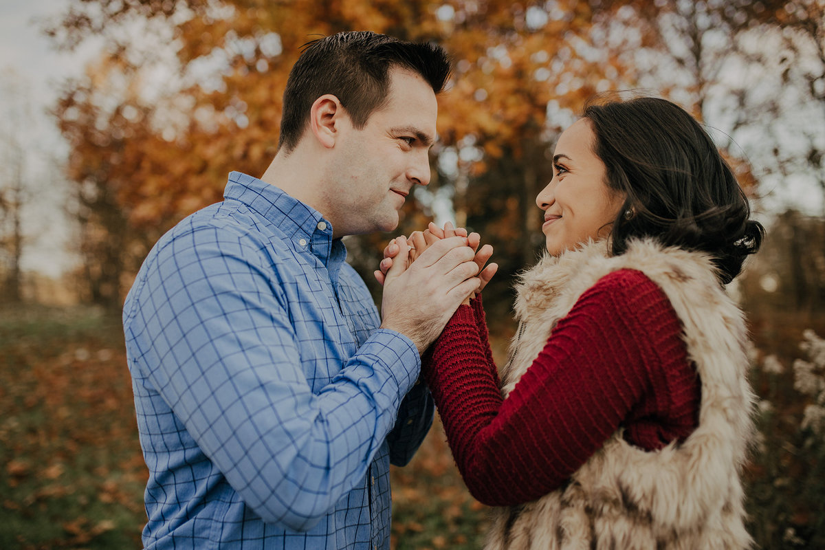 Metea-Park-Fort-Wayne-Indiana-Autumn-Engagement-SparrowSong-Collective-108