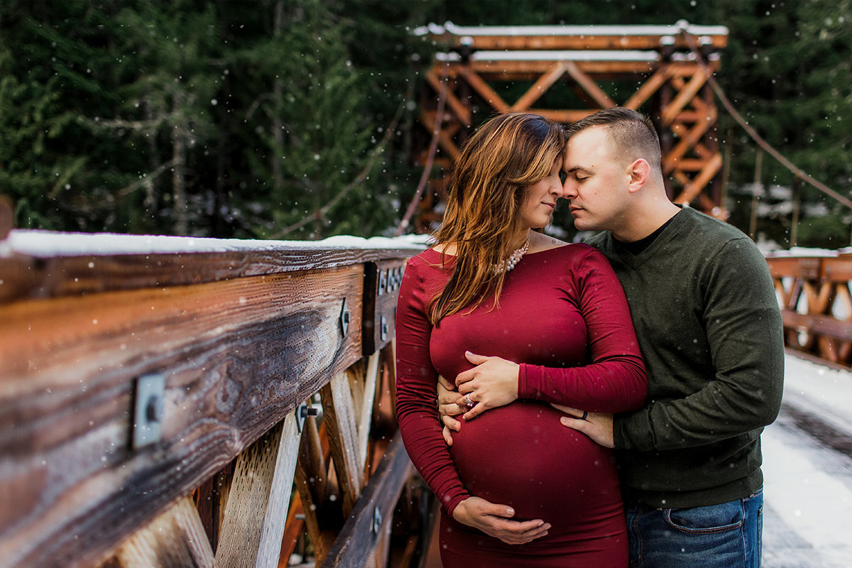 mount-rainier-maternity-session-megan-montalvo-photography-Photos-90-2