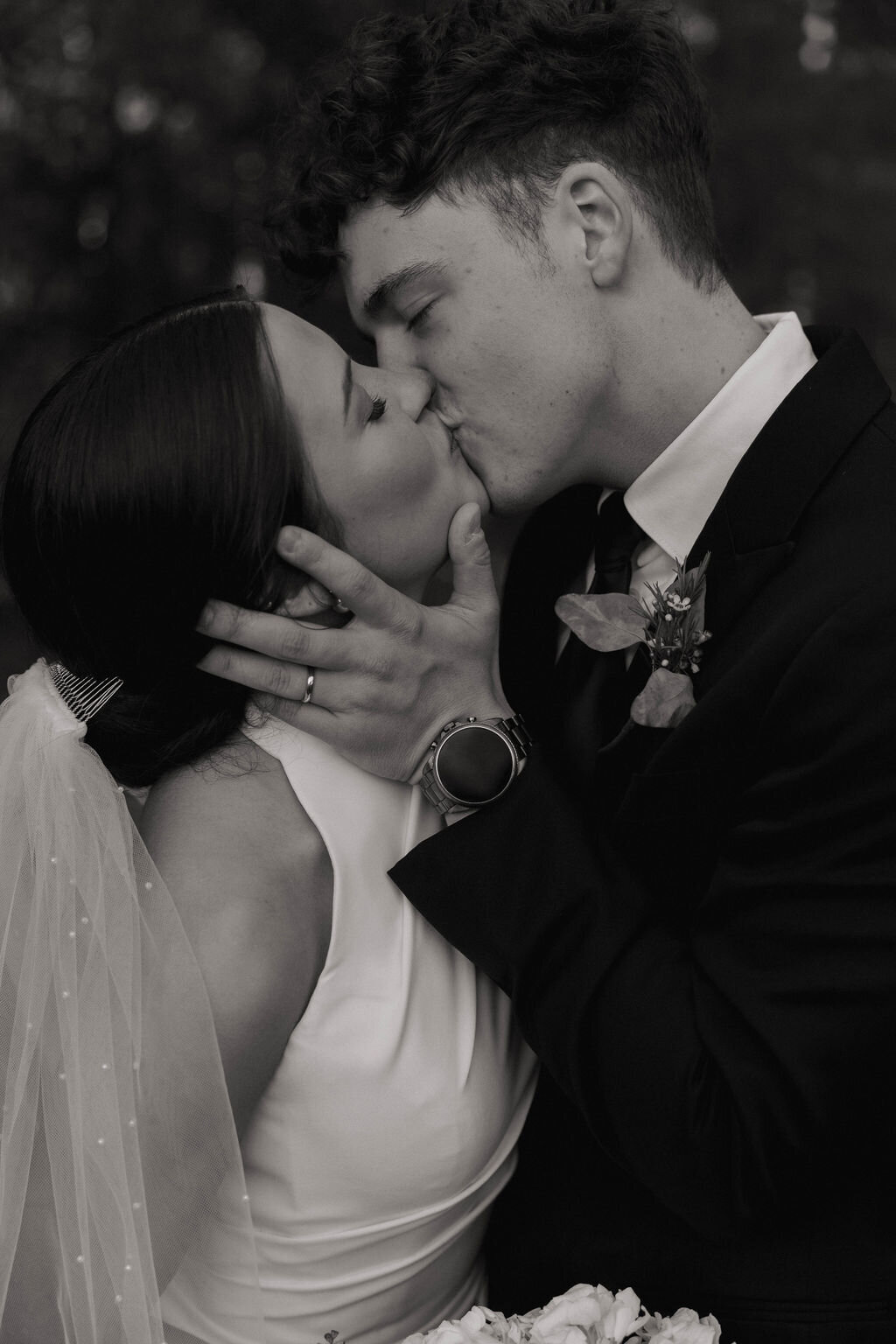 Emily-Hayter-Georgia-Wedding-Photography-Bride-and-Groom0980
