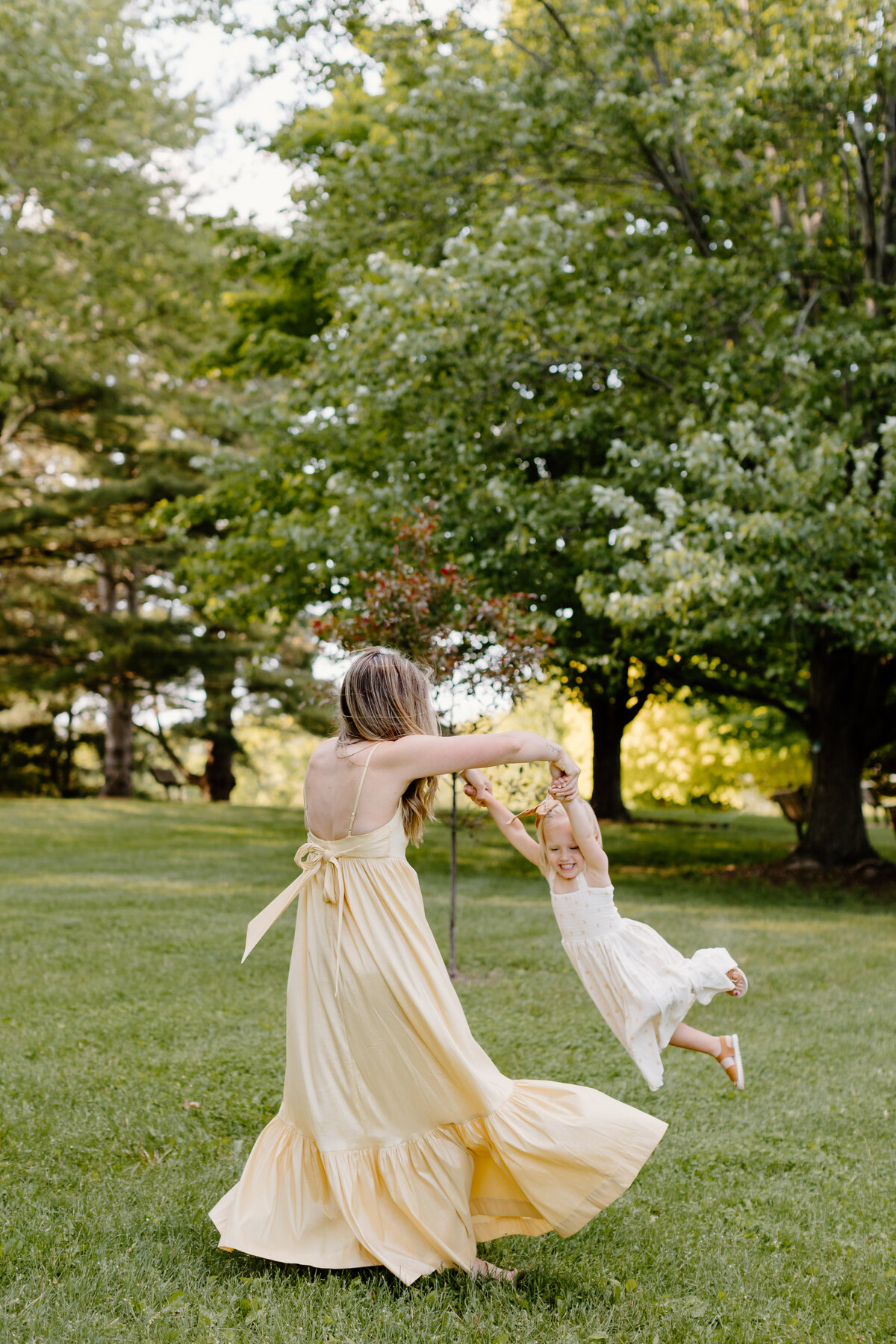 christina_ney_photography_wedding_engagement_lifestyle_photographer_dubuque_iowa_wedding_planning_assistance_adventurous_bold_laidback Family Photography50