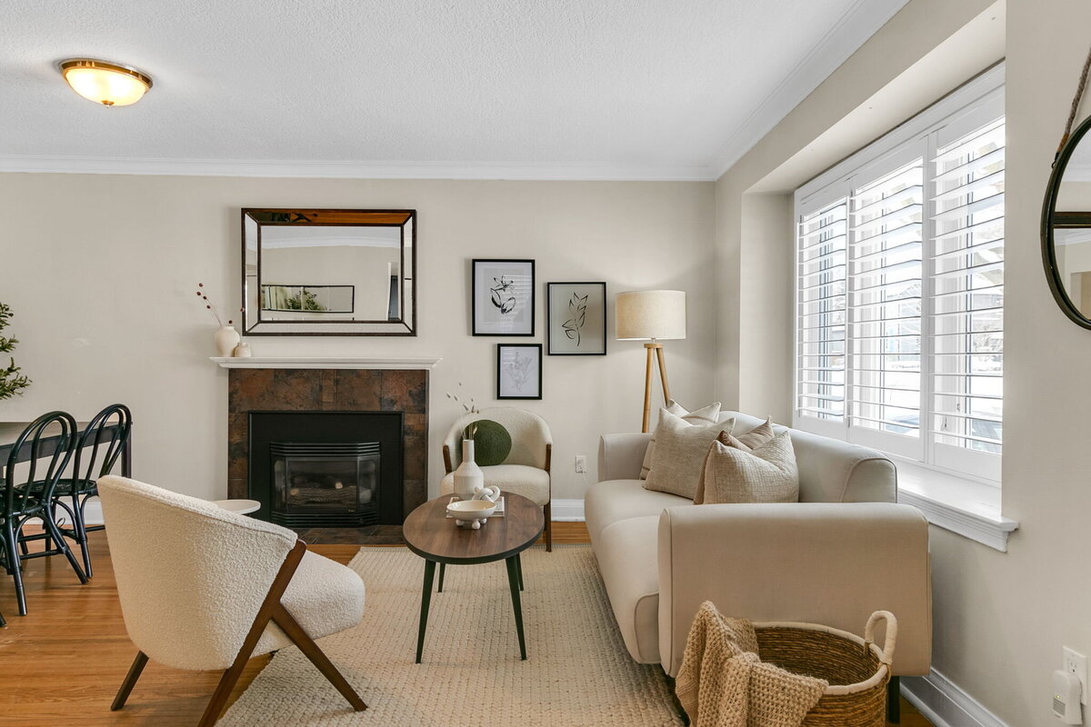 9-web-or-mls-8_003_Living Room