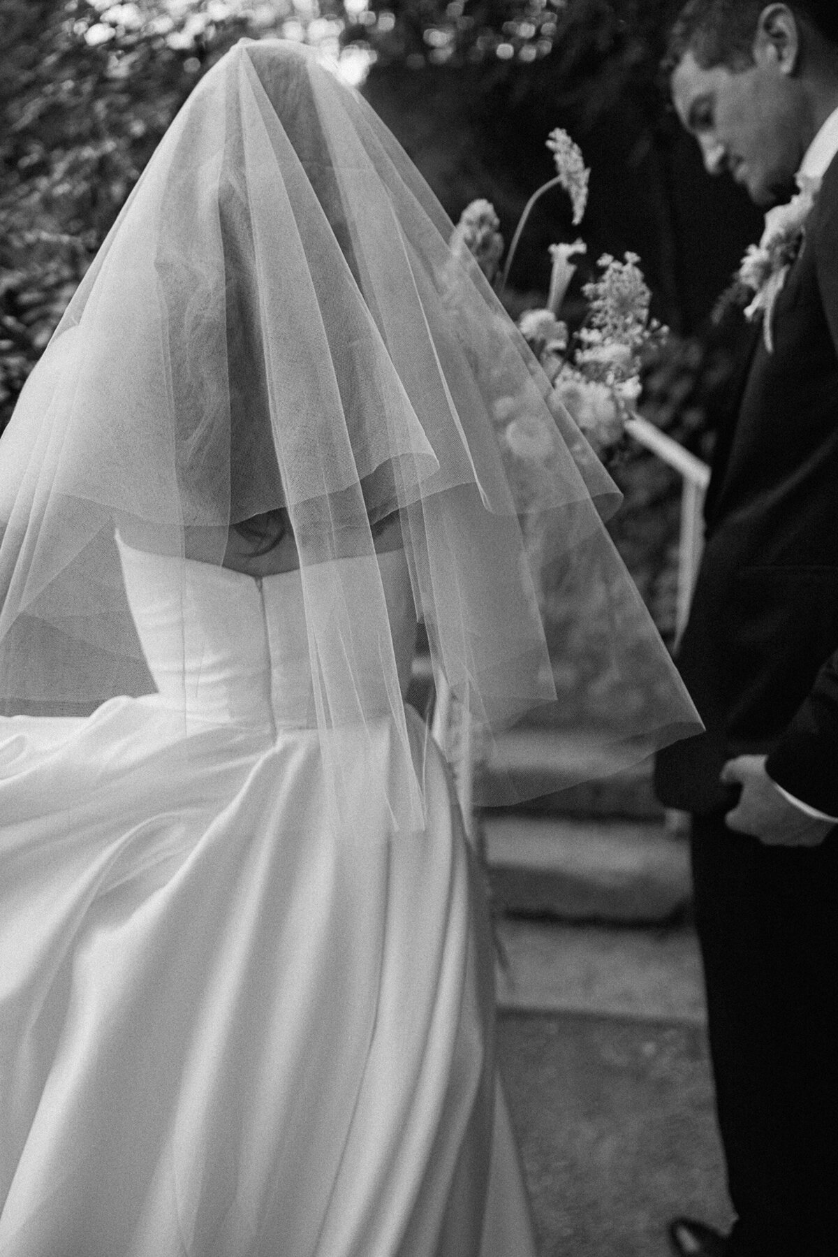 Luxury Wedding in Seattle at Olympic Sculpture Park, Sarah Seven Sept Wedding Dress and veil