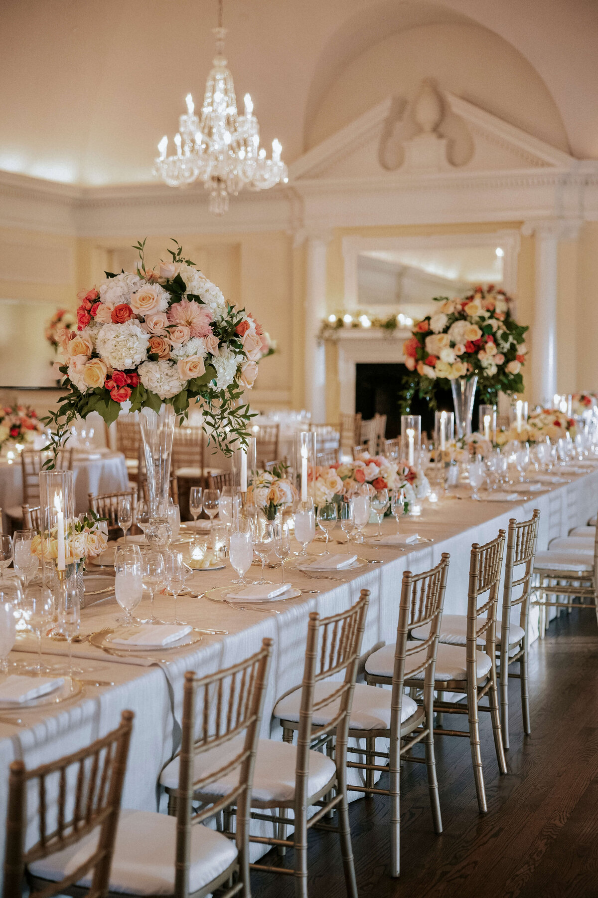 elegant-warm-colored-floral-arrangements-at-chevy-chase-country-club