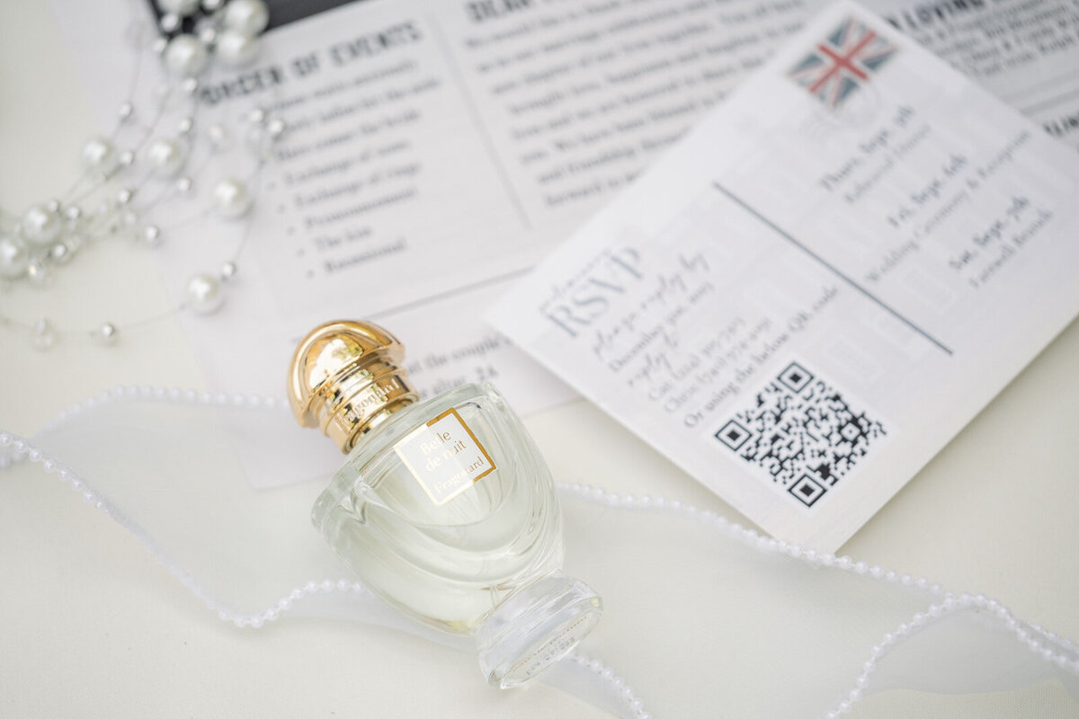 Elegant Wedding at Hinwick House, Northamptonshire - Destination Wedding Photography-39