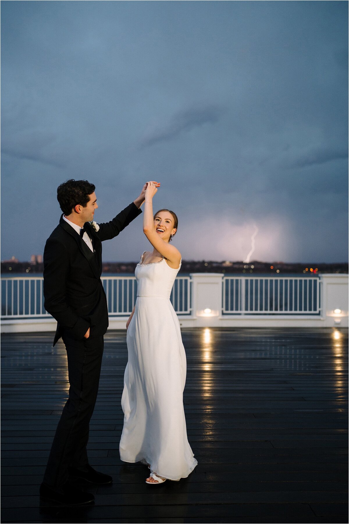 Best-Minneapolis-Wedding-Photographers-2248-08944_rz