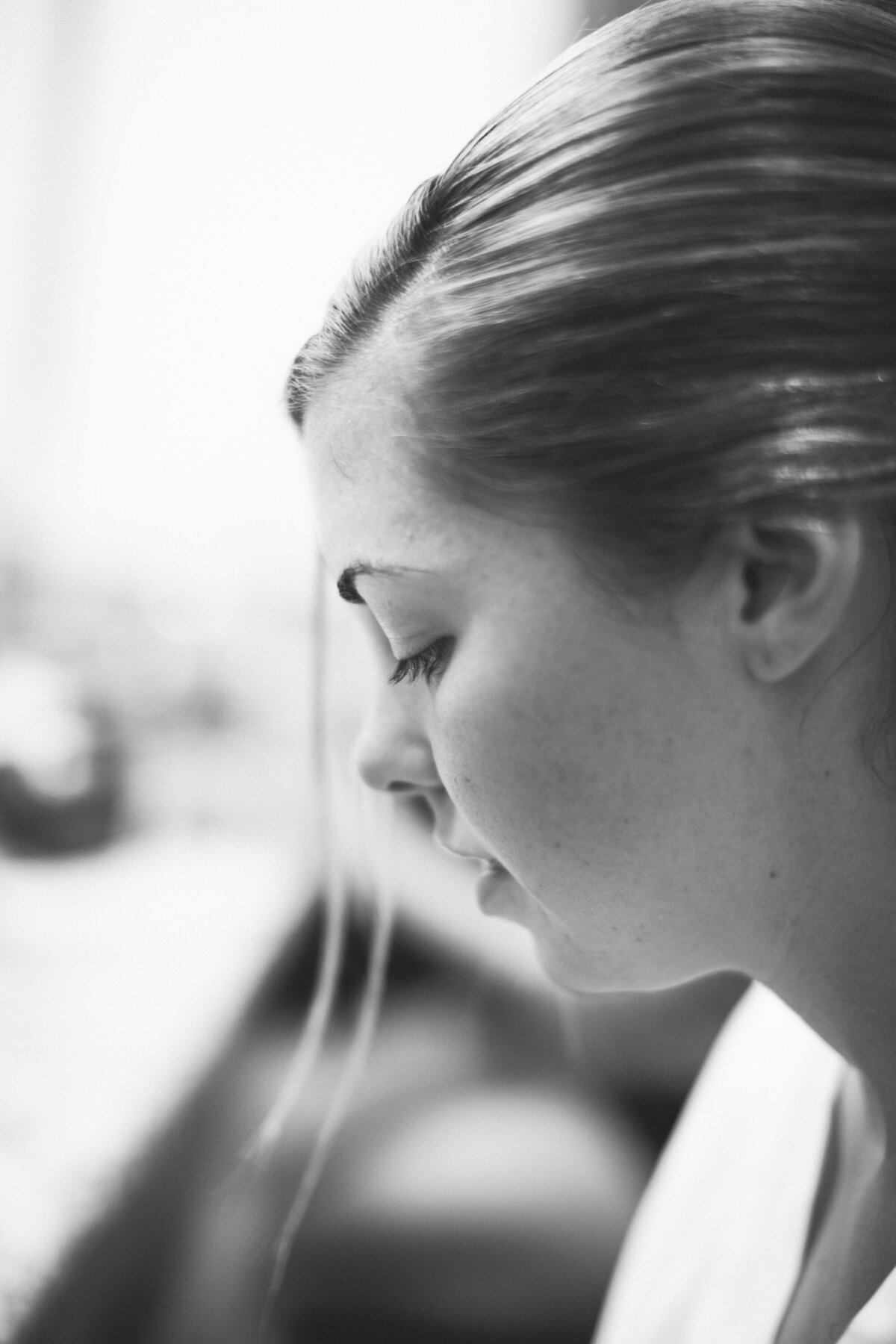 bridal-prep-at-zenith-vineyard-2