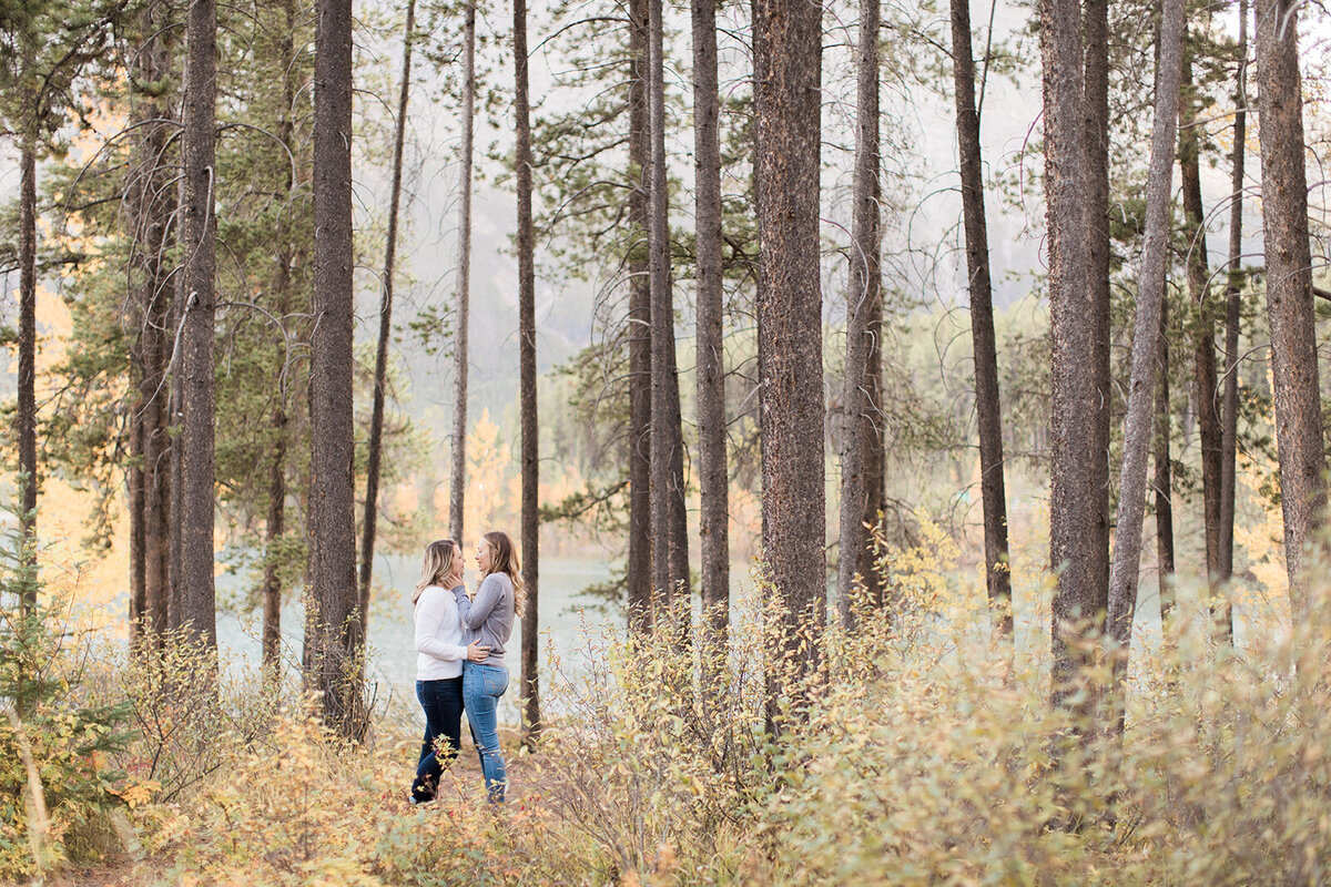 LeahAndChelseaAreENGAGED-33