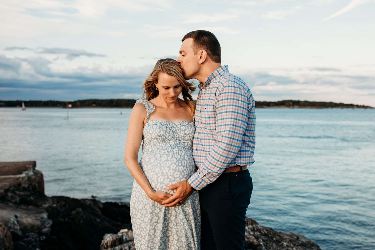 New_Hampshire_Maternity_Photographer-17