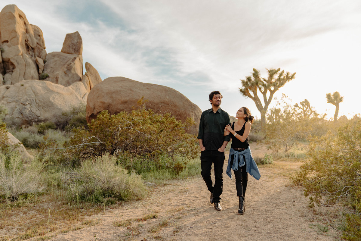 Faraz_and_Kamelia_Joshua_Tree_Engagement-1