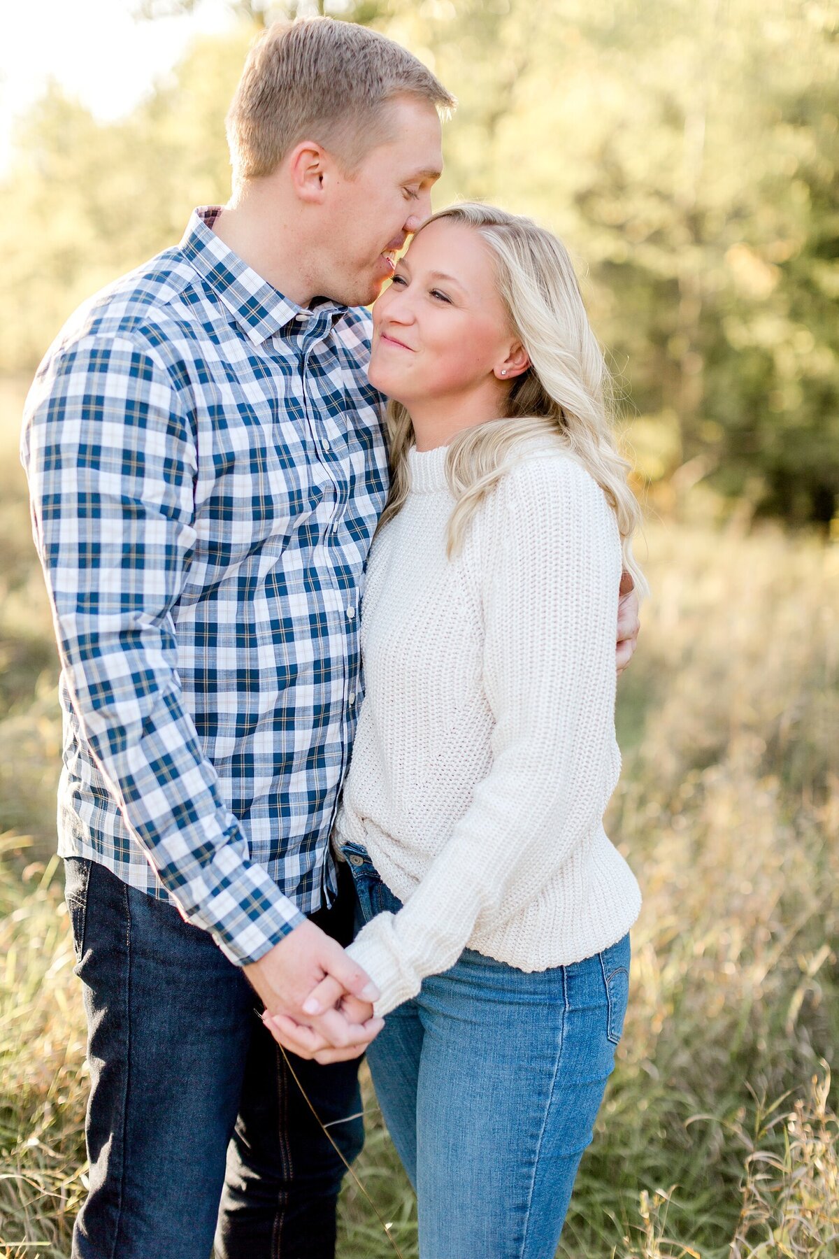 twin-cities-mn-engagement-photographer-alexandra-robyn_0002
