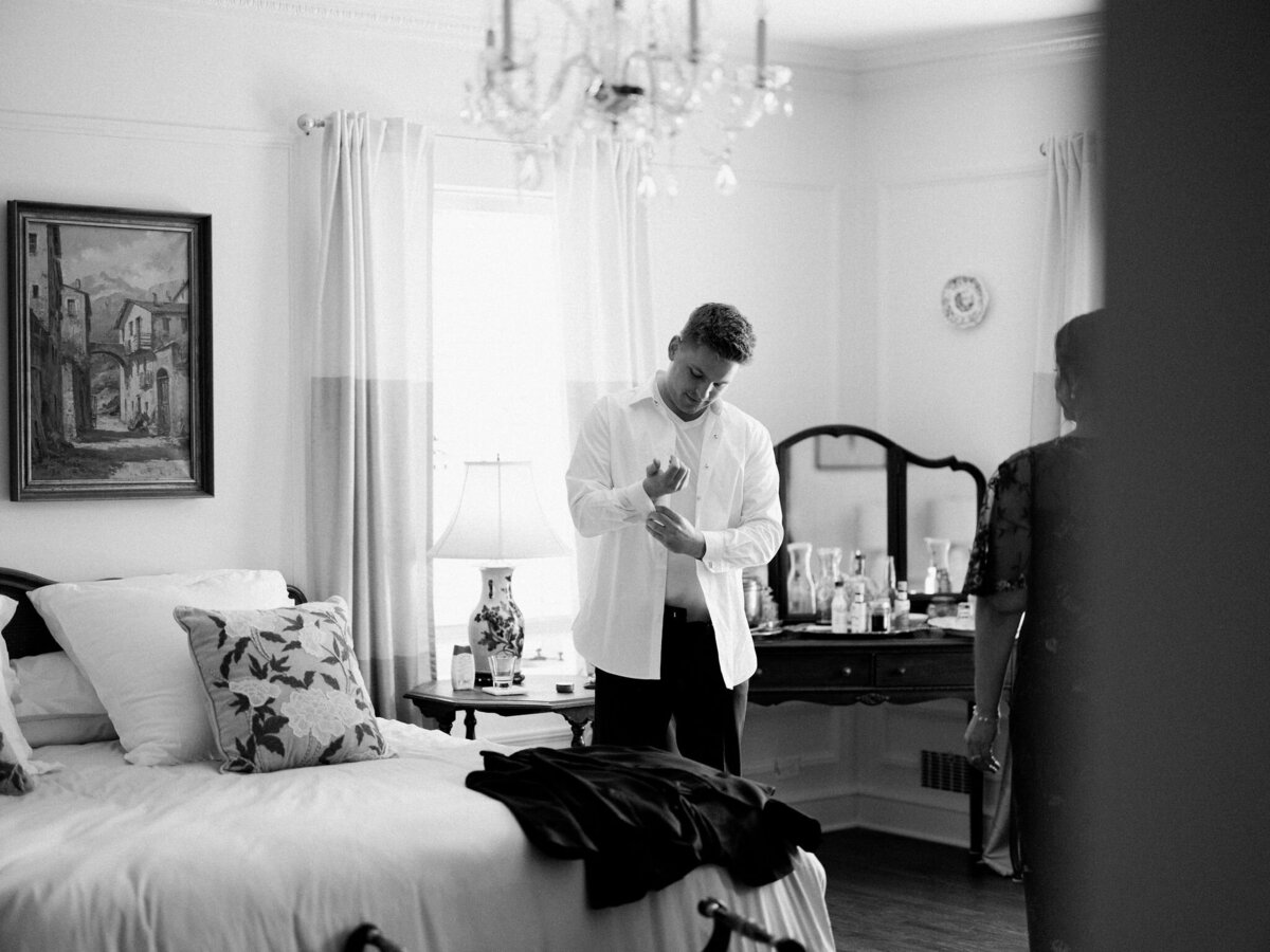 Maria + Grant + Truvision Studios 32