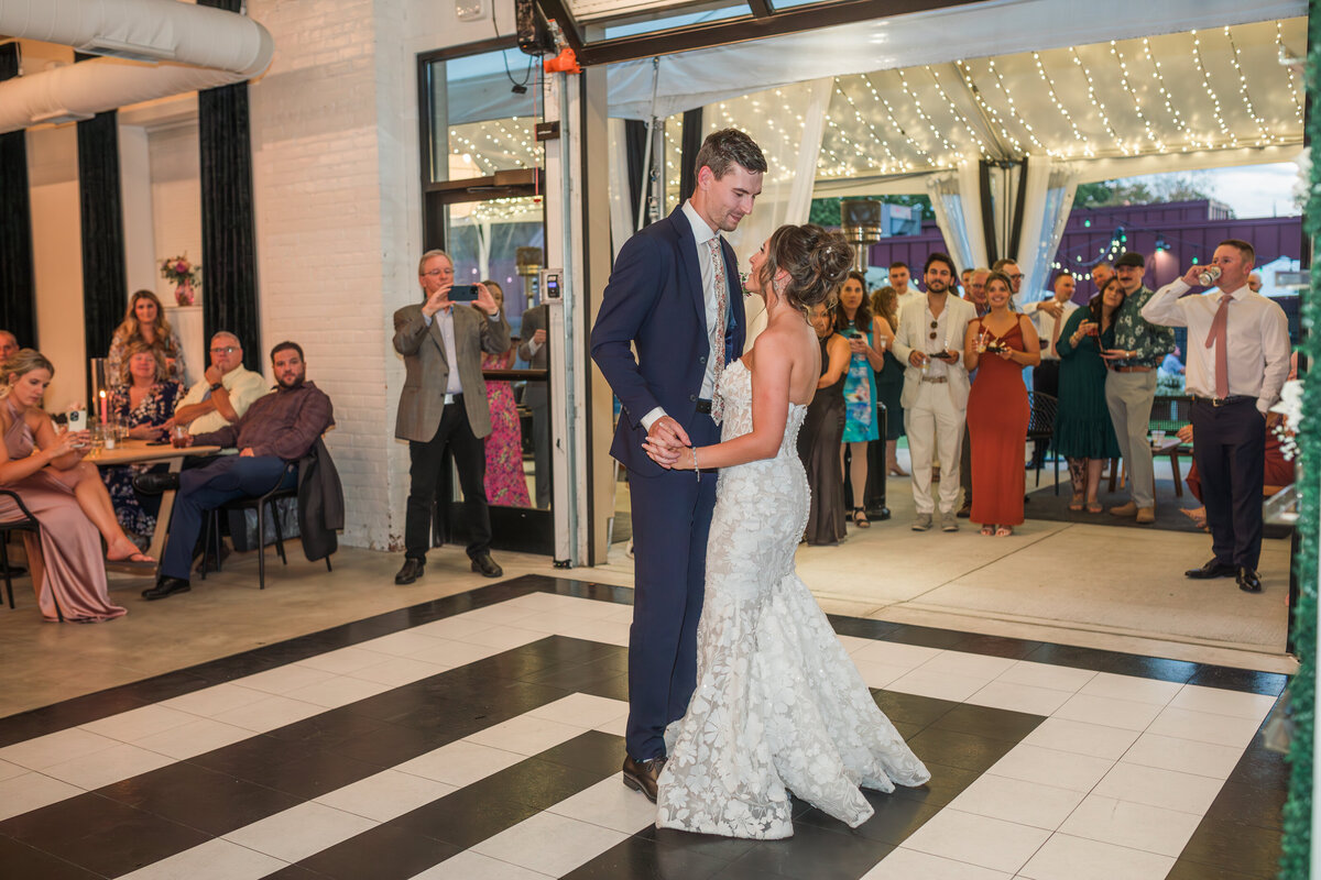 Lillie Mae Photo - Katie & John - Sneaks-104