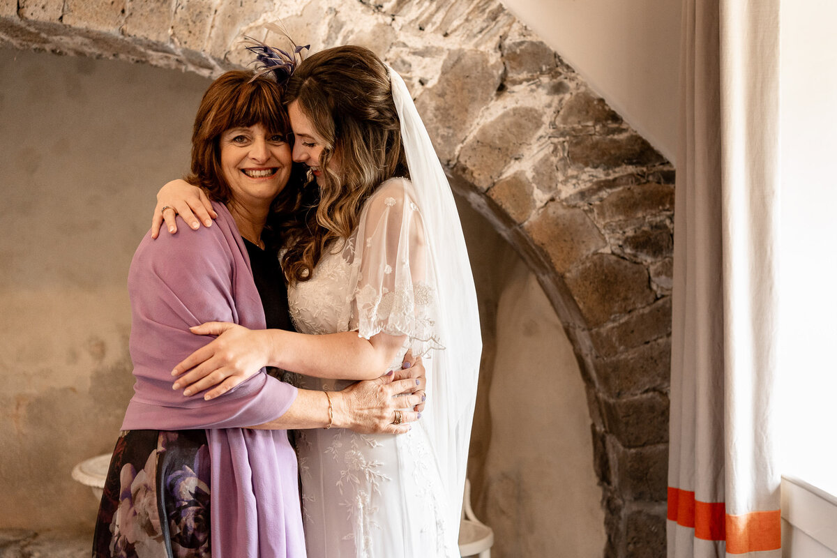 great-barn-devon-wedding-photographer-jasmine-leo-11
