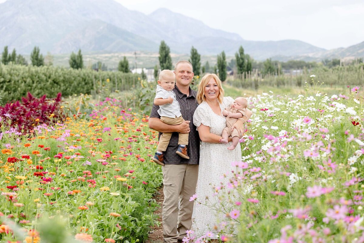 UT-County-Family-Session-Magnolia-And-Grace-Photography-Co-Flower-Garden-Session-Santaquin-AlysonC# (1)-6