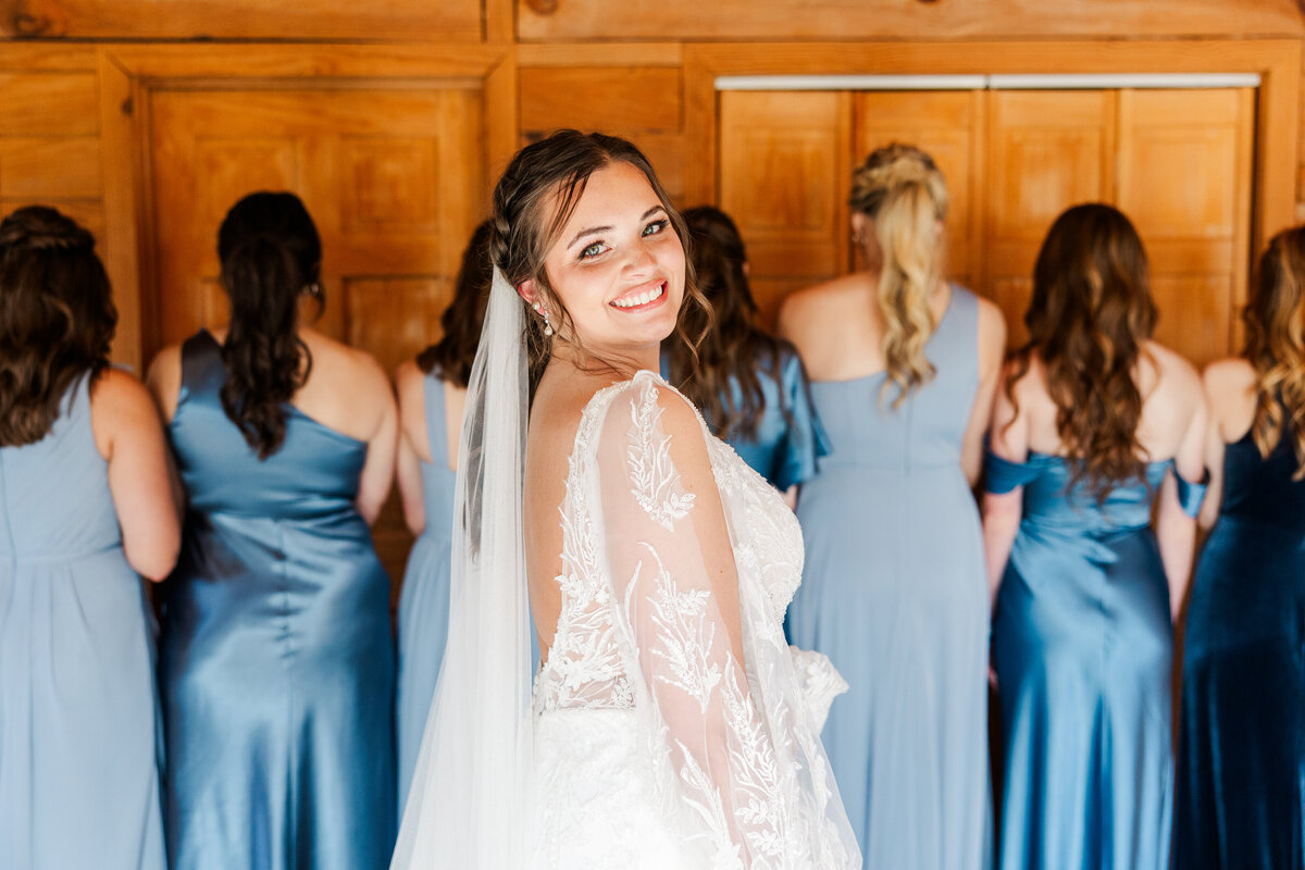 bridesmaids-first-look-lewallen-farms-ga