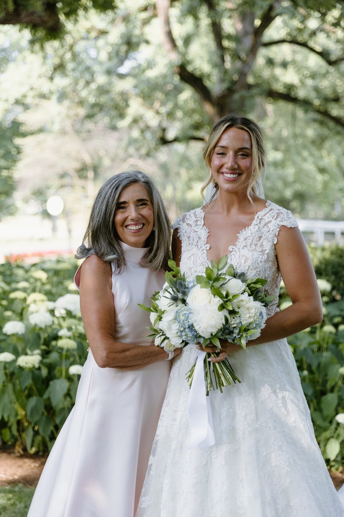 Nichole-Babiez-Photography-Dunham-woods-Geneva-Illinois-Wedding-luxury-editorial-timeless-modern-candid-bride-inspiration-chicago-photographer--49