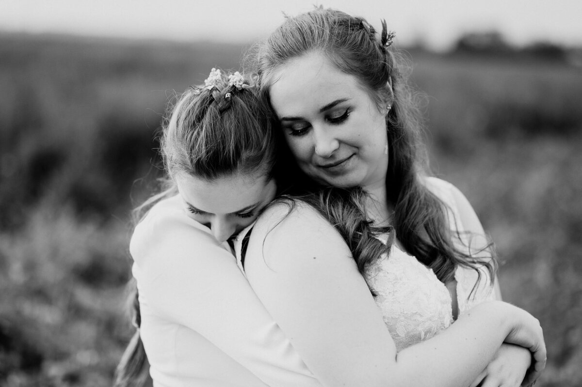 Elle and Phoebe - 4.9.21 - Laura Williams Photography - 914