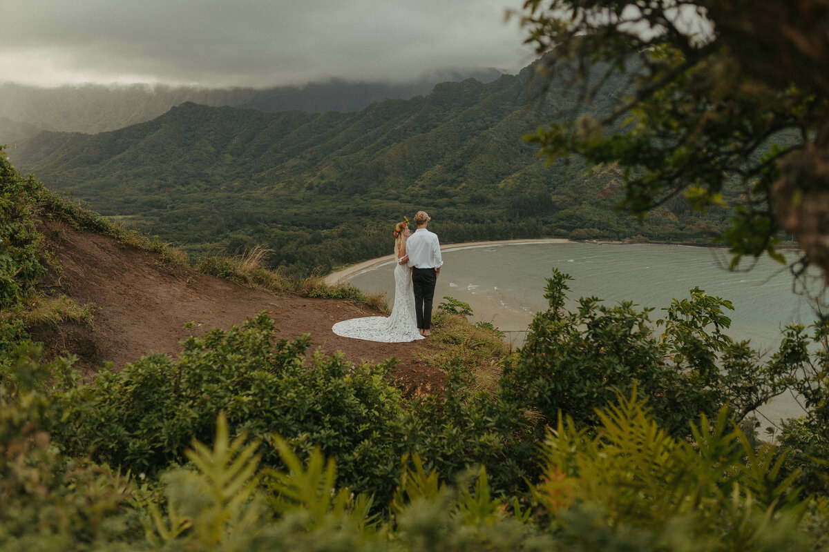 sarah+derik_oahu-hawaii_elopement-9