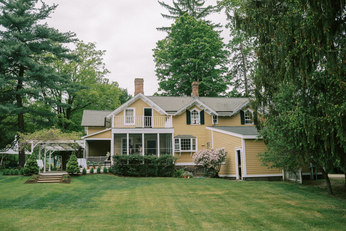 hudson-valley-backyard-wedding -4