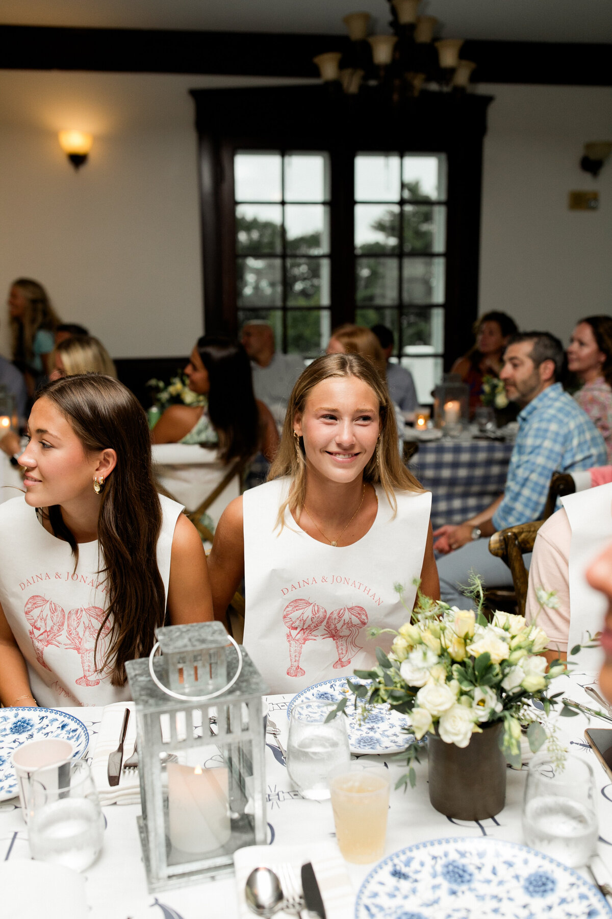 custom-lobster-bib-welcome-party