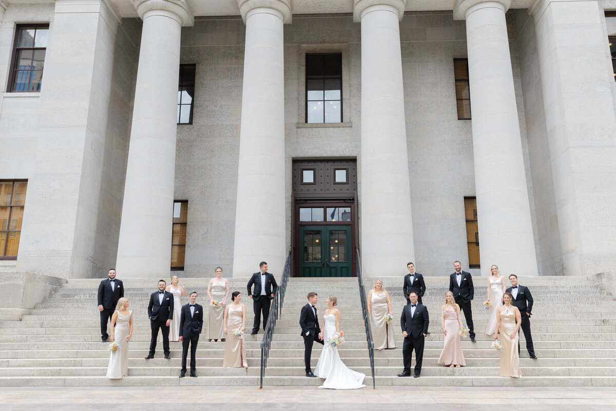 bridal-party-statehouse-steps-columbus-ohio