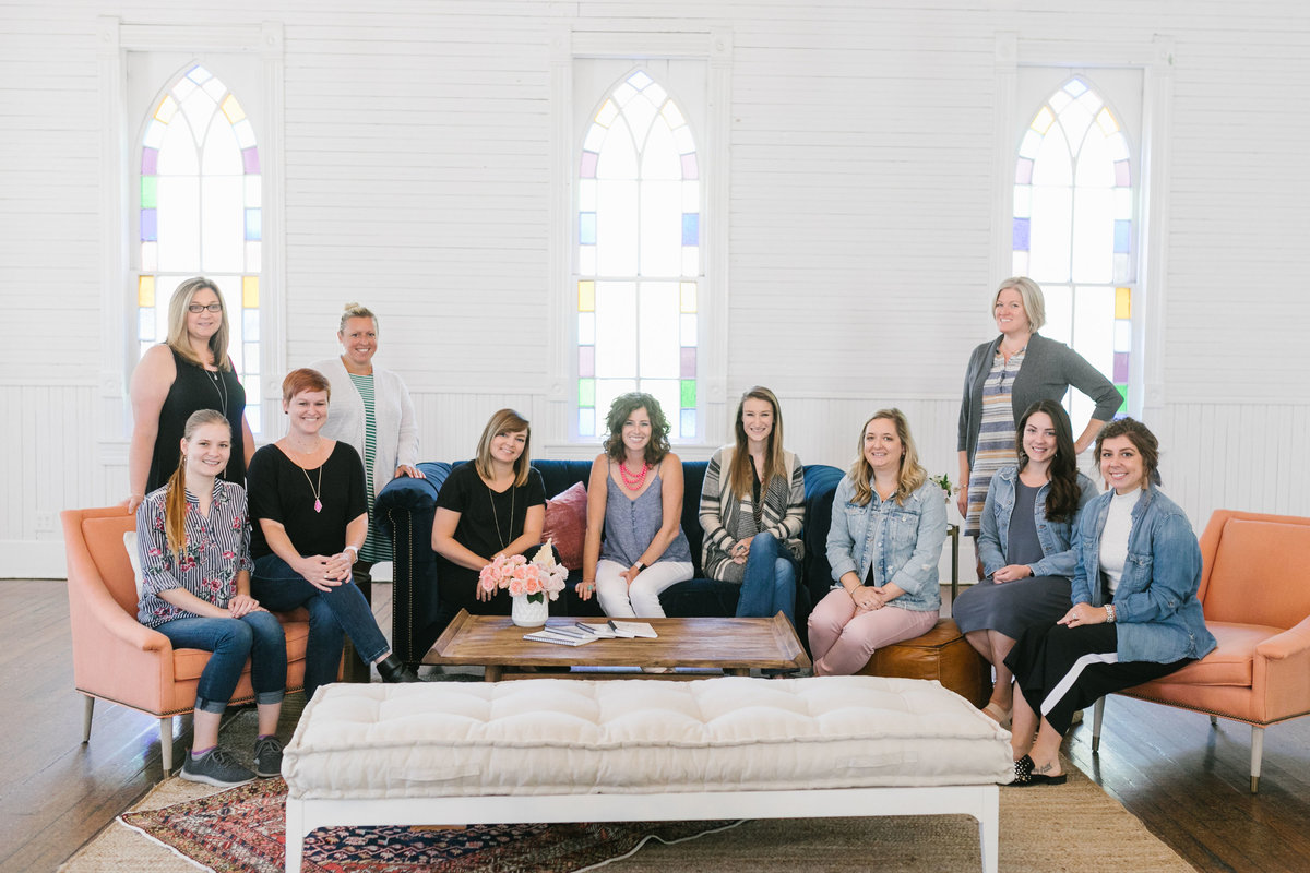 Attendees of the Refine Retreat for Wedding Planners gathered for group photo
