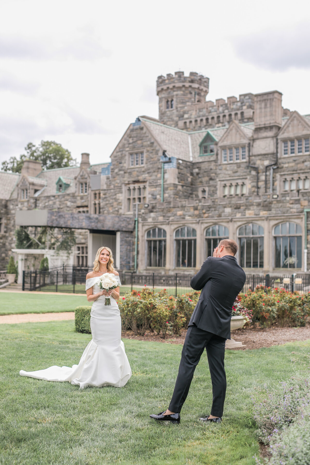 first-look-wedding-hempstead-house-sarah-brehant-events