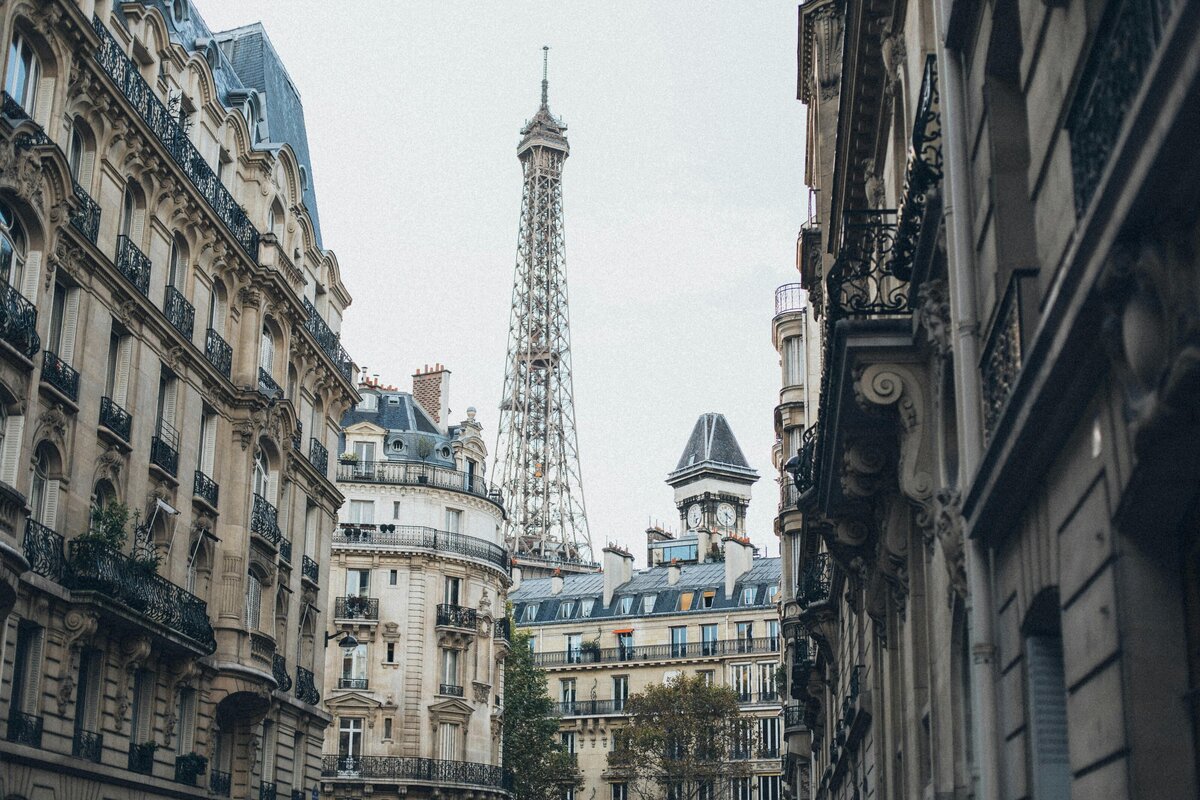Details of the inner upper part of the Arc de Triomphe - Paris, France
