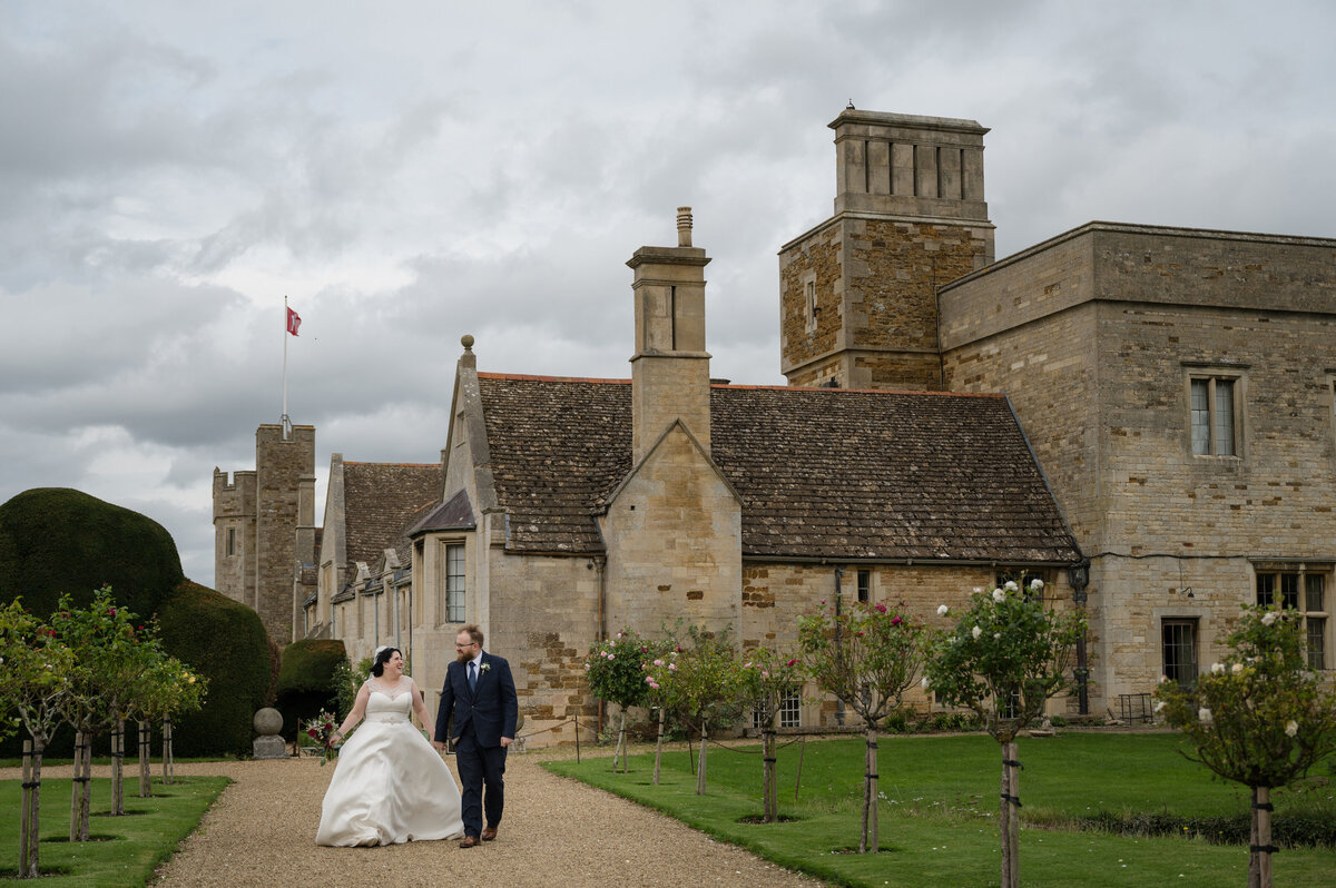 Rockingham-Castle-wedding-photography-1040