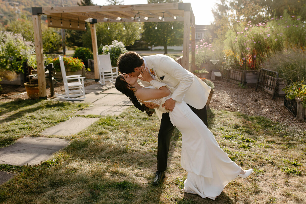 catskill-mountain-windham-fall-wedding