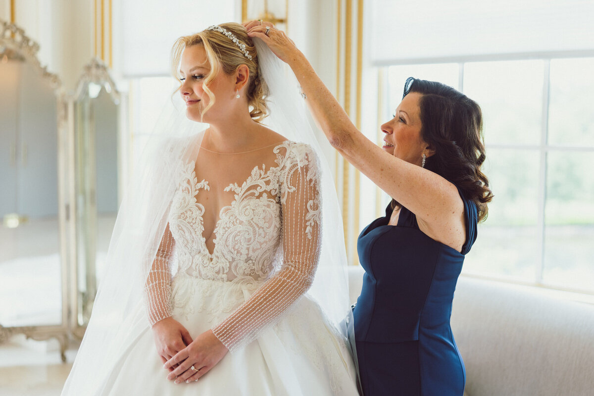 250613-Laura&Alex-Wedding-TheLegacyCastle-PomptonPlains-NJ-Previews-Web-29