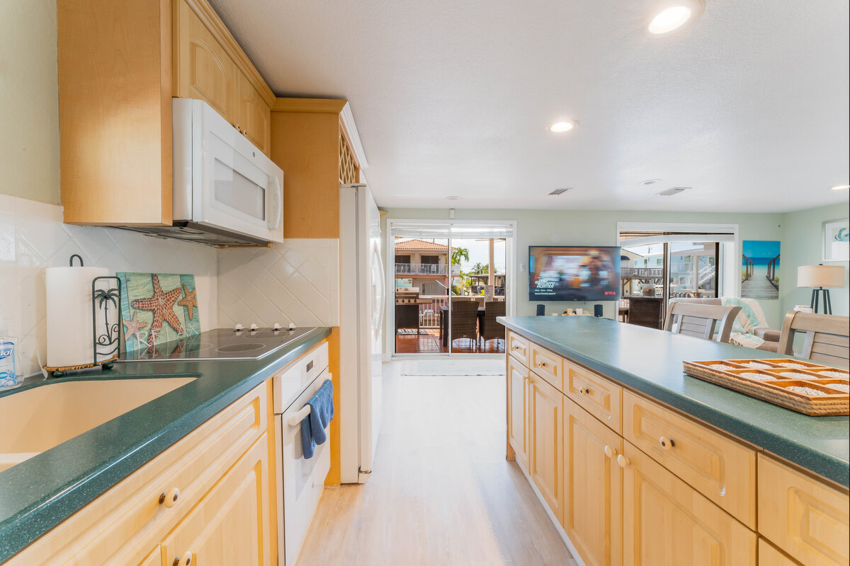 Kitchen (2)