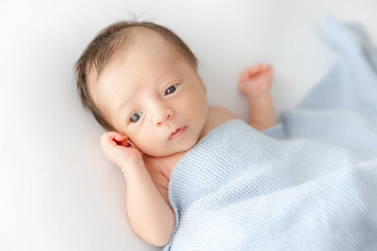 Newborn-photographer-in-savannah-24