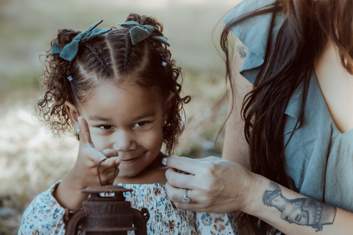 Smiling Girl with Vintage Lantern – Prospect Park Redlands Family Session